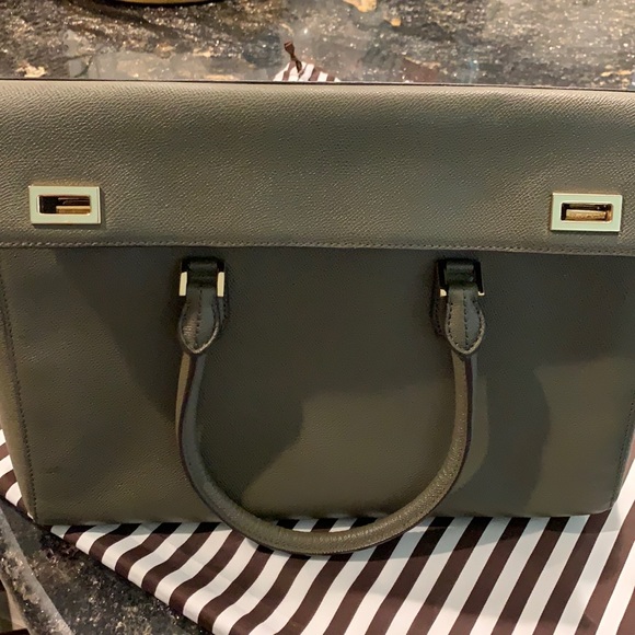 Sharing Henri Bendel Olive bag w/ crossbody strap. - Picture 1 of 2